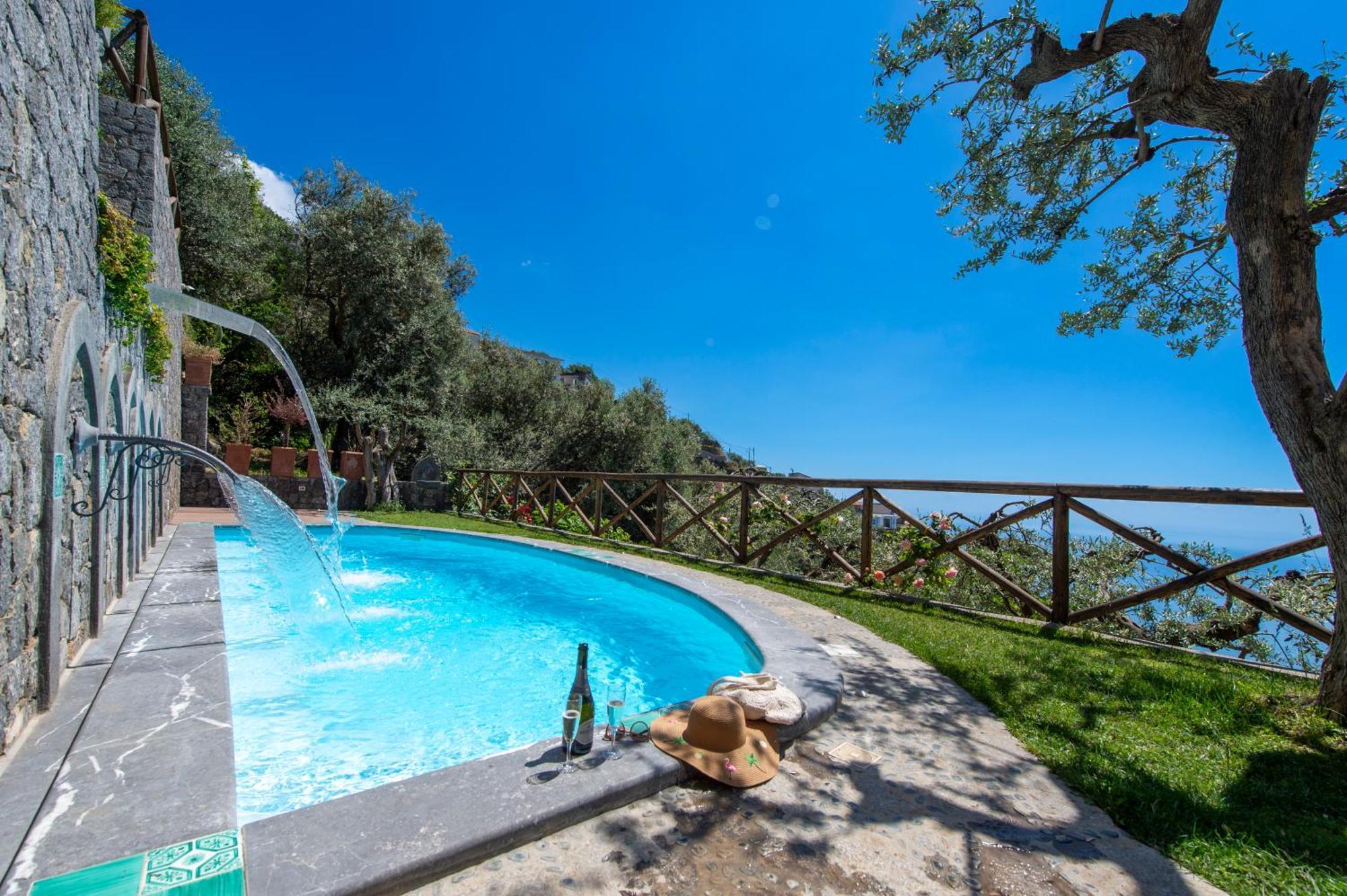 Le Contrade By Sosore Holiday Homes -Amalfi Coast Furore Kamer foto